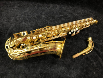 Vintage Yamaha YAS-62 Purple Alto Saxophone in Gold Lacquer, Serial #004027